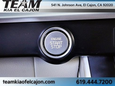 Certified 2024 Kia Carnival LX image 30