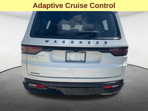 Used 2023 Jeep Wagoneer Series II AWD/4WD image 11
