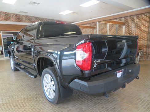 Used 2019 Toyota Tundra SR5 AWD/4WD image 7