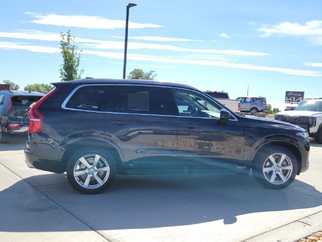Used 2021 Volvo XC90 T6 Momentum AWD/4WD image 6