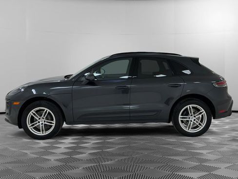 Used 2023 Porsche Macan AWD/4WD image 2