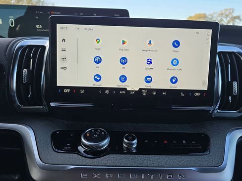 New 2026 Ford Expedition Tremor image 29