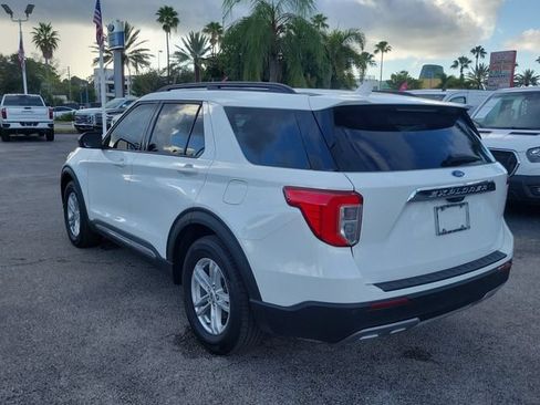 Used 2023 Ford Explorer XLT w/ Equipment Group 202A RWD image 5