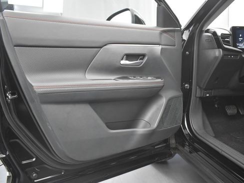 New 2026 Nissan Kicks SR w/ SR Premium Package image 28