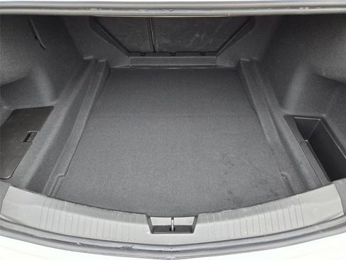 Used 2025 Cadillac CT5 Premium Luxury RWD image 32