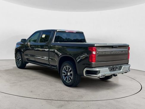 Used 2021 Chevrolet Silverado 1500 LT w/ Z71 Off-Road Package AWD/4WD image 7