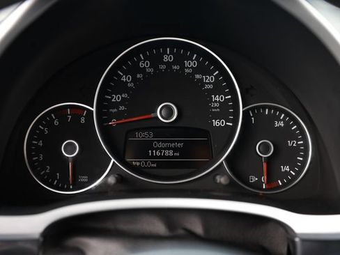 Used 2012 Volkswagen Beetle 2.5 FWD image 31