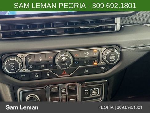 New 2026 Jeep Gladiator Mojave image 15