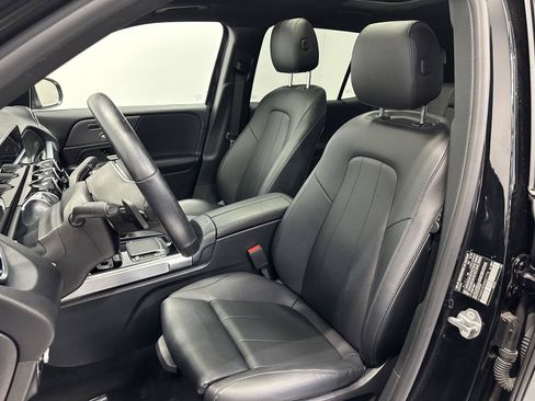 Used 2021 Mercedes-Benz GLB 250 4MATIC image 16
