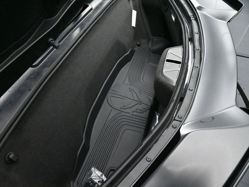 Used 2025 Chevrolet Corvette Z06 RWD image 40