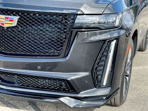 Used 2024 Cadillac Escalade V w/ Heavy-Duty Trailer Package image 43