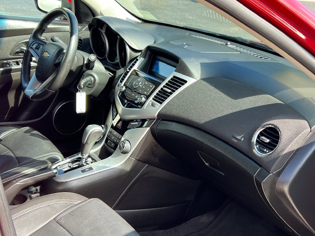 Used 2011 Chevrolet Cruze LT FWD image 23