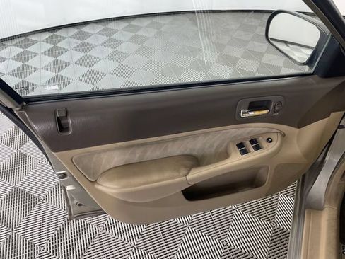 Used 2005 Honda Civic LX image 9