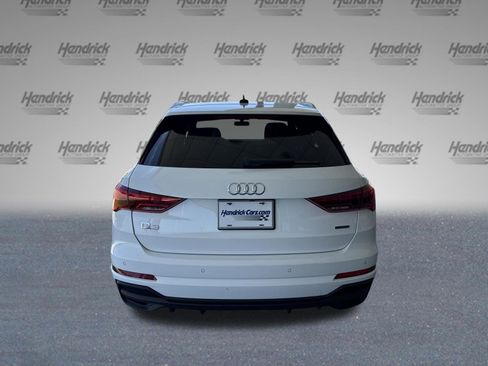 Used 2025 Audi Q3 2.0T Premium AWD/4WD image 8