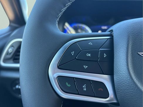 New 2026 Chrysler Voyager LX FWD image 13