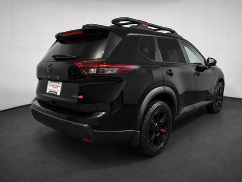 Certified 2025 Nissan Rogue SV AWD/4WD image 4