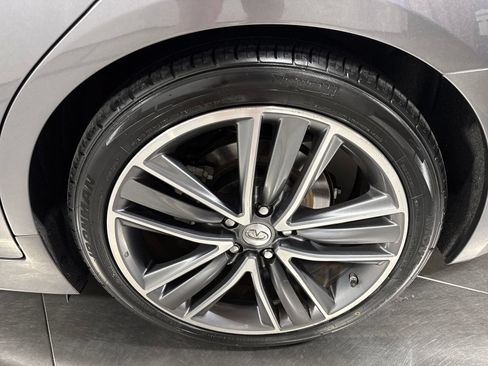 Used 2015 INFINITI Q50 Premium w/ Navigation Package RWD image 12