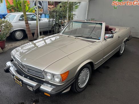 Used 1987 Mercedes-Benz 560 SL image 9