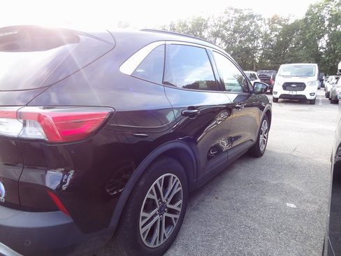 Used 2021 Ford Escape SEL w/ Technology Package image 5
