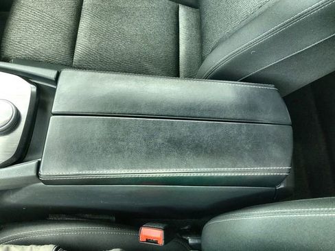 Used 2025 Nissan Rogue SV image 20