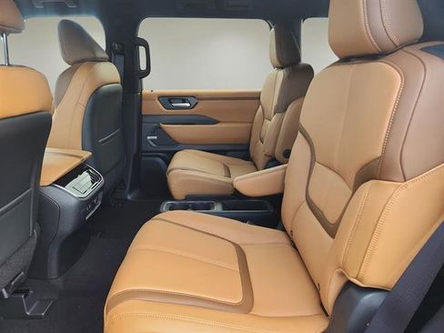 New 2025 Nissan Armada SL w/ Captain's Chari Seat Package image 21