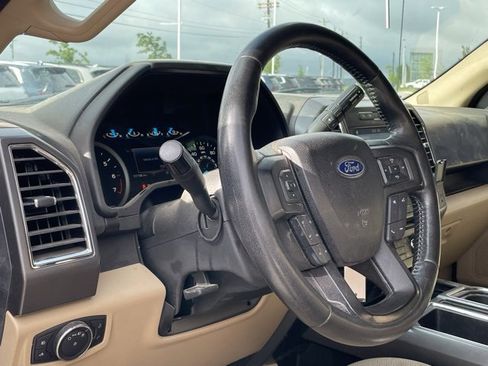 Used 2017 Ford F150 XLT w/ Equipment Group 302A Luxury image 9