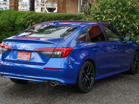 Used 2024 Honda Civic Sport image 9