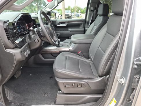 Certified 2025 Chevrolet Silverado 1500 LTZ w/ LTZ Premium Package AWD/4WD image 18