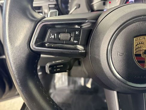 Used 2022 Porsche Macan S AWD/4WD image 11