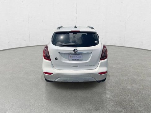 Used 2019 Buick Encore Essence w/ Experience Buick Package FWD image 7