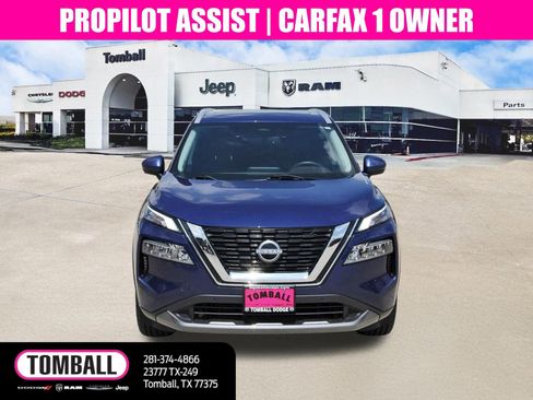 Used 2023 Nissan Rogue SL w/ SL Premium Package image 2