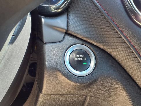 Used 2023 Chevrolet Equinox RS FWD image 15