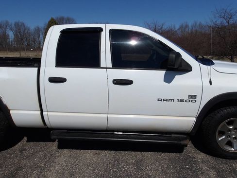 Used 2004 Dodge Ram 1500 Truck ST w/ Trailer Tow Group image 30