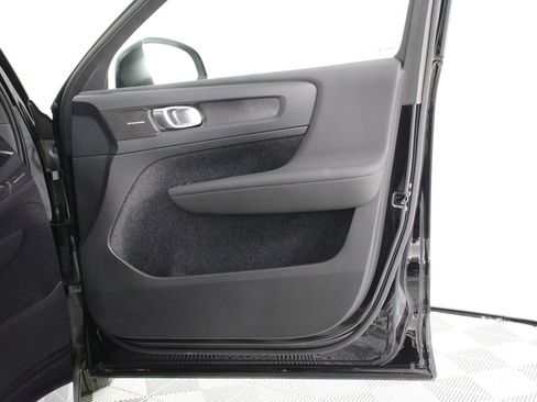 Certified 2023 Volvo XC40 Recharge Ultimate AWD/4WD image 21