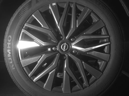 Used 2025 Nissan Altima 2.5 SV image 15