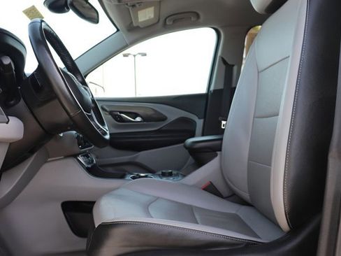 Used 2023 GMC Terrain SLT FWD image 11