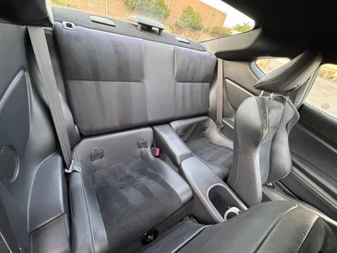 Used 2018 Toyota 86 RWD image 15