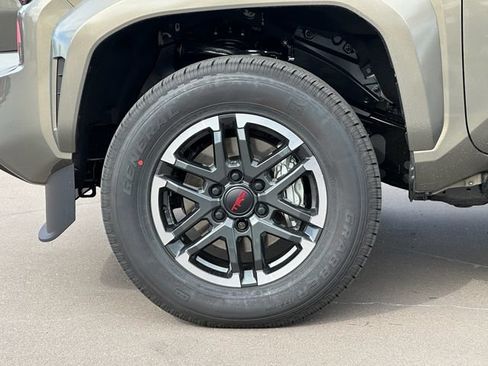 Used 2026 Toyota Tacoma TRD Sport RWD image 9