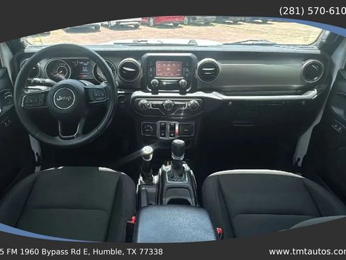 Used 2019 Jeep Wrangler Sport AWD/4WD image 9
