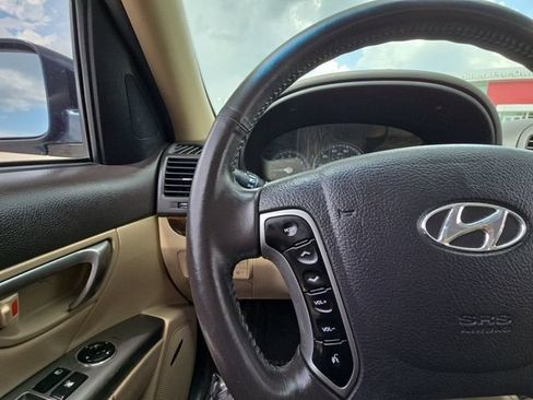 Used 2011 Hyundai Santa Fe Limited FWD image 11