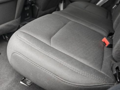 Used 2022 Jeep Wrangler Unlimited Sahara w/ Dual Top Group image 33