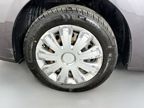 Used 2015 Nissan Sentra SV FWD image 28