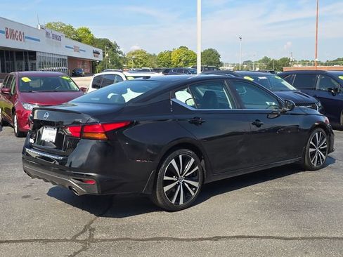 Used 2022 Nissan Altima 2.5 SR FWD image 3