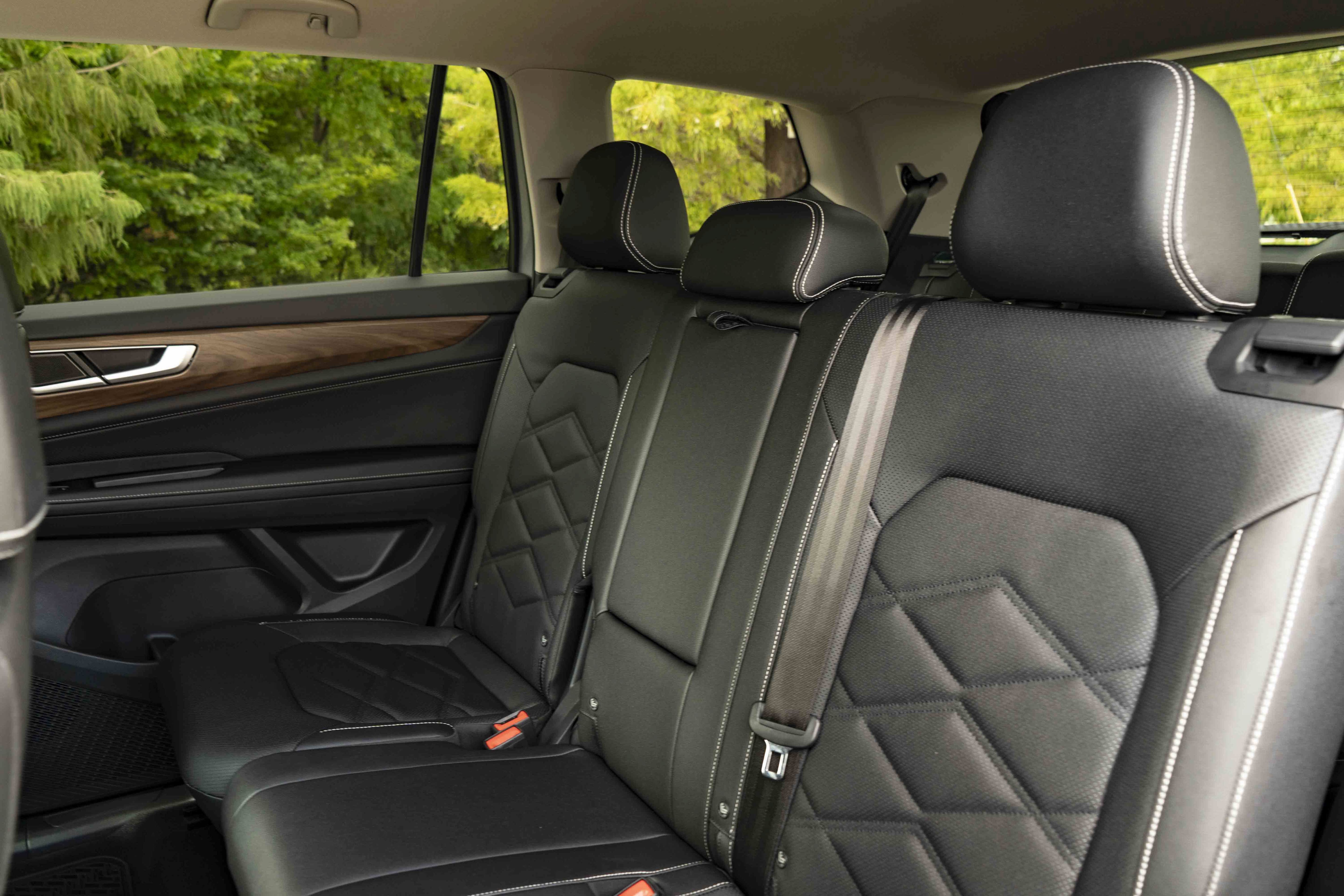 Certified 2026 Volkswagen Atlas SE FWD image 17