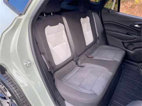 Used 2024 Chevrolet Trax RS image 24