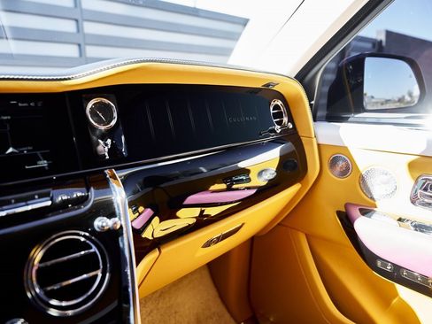 Used 2025 Rolls-Royce Cullinan Base image 81