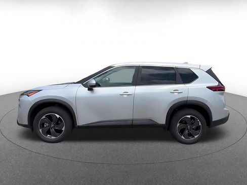 Used 2025 Nissan Rogue SV AWD/4WD image 9
