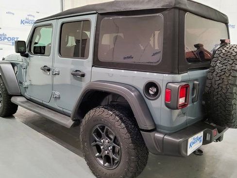 Used 2024 Jeep Wrangler Willys image 5
