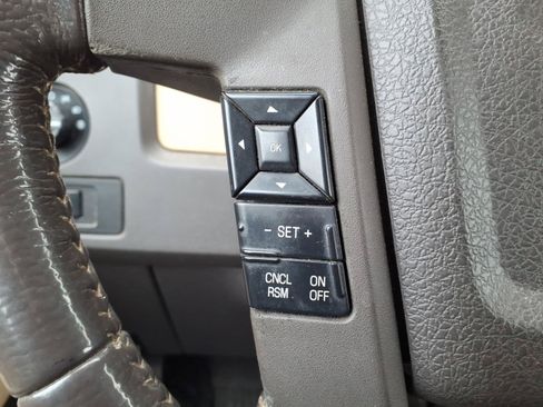 Used 2013 Ford F150 XLT w/ Luxury Equipment Group AWD/4WD image 18