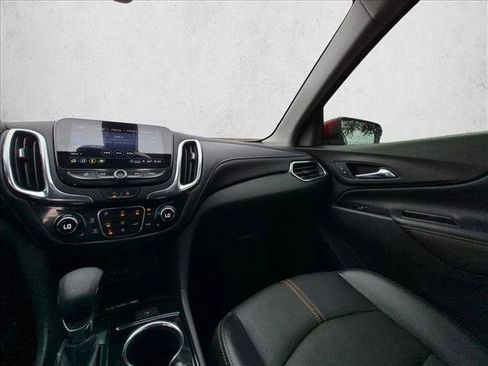 Used 2023 Chevrolet Equinox Premier w/ LPO, Floor Liner Package FWD image 3